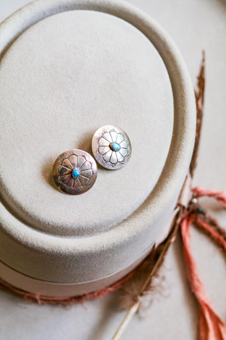 vintage southwest sterling silver and turquoise round concho earrings